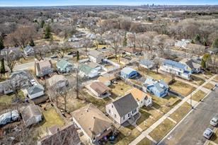 1688 Hyacinth Ave E - Photo 29