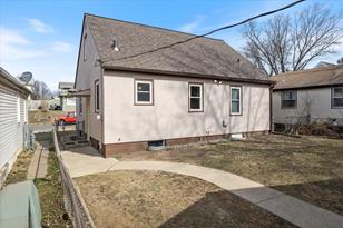 1688 Hyacinth Ave E - Photo 17