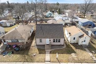 1688 Hyacinth Ave E - Photo 33