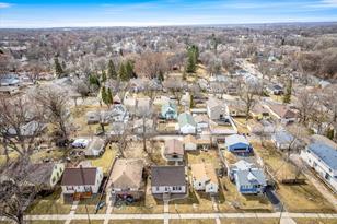 1688 Hyacinth Ave E - Photo 25