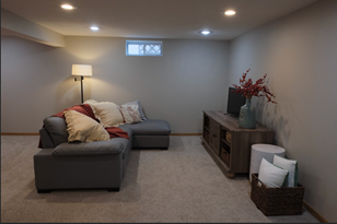 1913 Edgewater Ave, Saint Paul MN  55112-7903 exterior