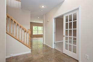 2336 Highwood Ave E - Photo 5