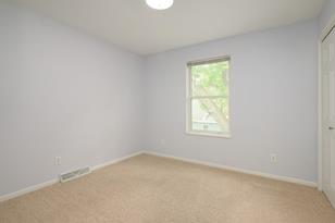 2336 Highwood Ave E - Photo 23