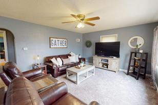 800 17th St SW - Photo 3
