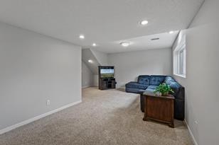 17627 Ionia Ct - Photo 17