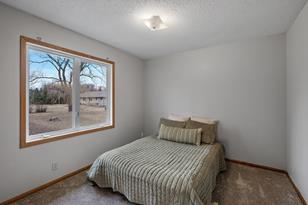 17627 Ionia Ct - Photo 11