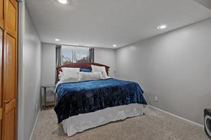 17627 Ionia Ct - Photo 21