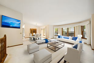 1694 Kerry Ln, Saint Paul MN  55125-3348 exterior