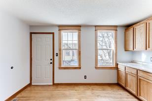 741 5th St E - Photo 3