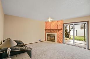 8017 Dupont Ct N - Photo 7