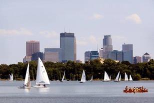 4933 Ewing Ave, Minneapolis MN  55410-1751 exterior