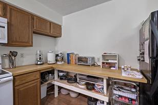 1372 Carling Dr - Photo 3