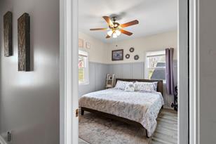 941 N Shore Ave - Photo 41