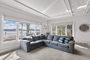 941 N Shore Ave - Photo 15