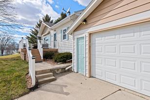 941 N Shore Ave - Photo 5