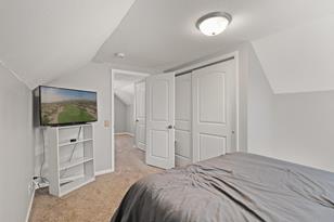 241 Ash St E - Photo 13