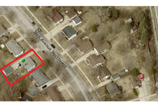 321 36th Ave, Rochester MN  55901-4944 exterior