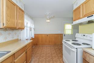 321 36th Ave NW - Photo 3