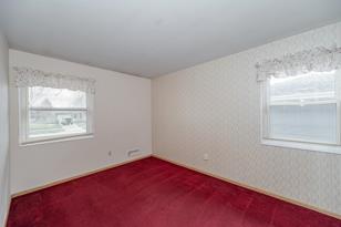 321 36th Ave NW - Photo 5