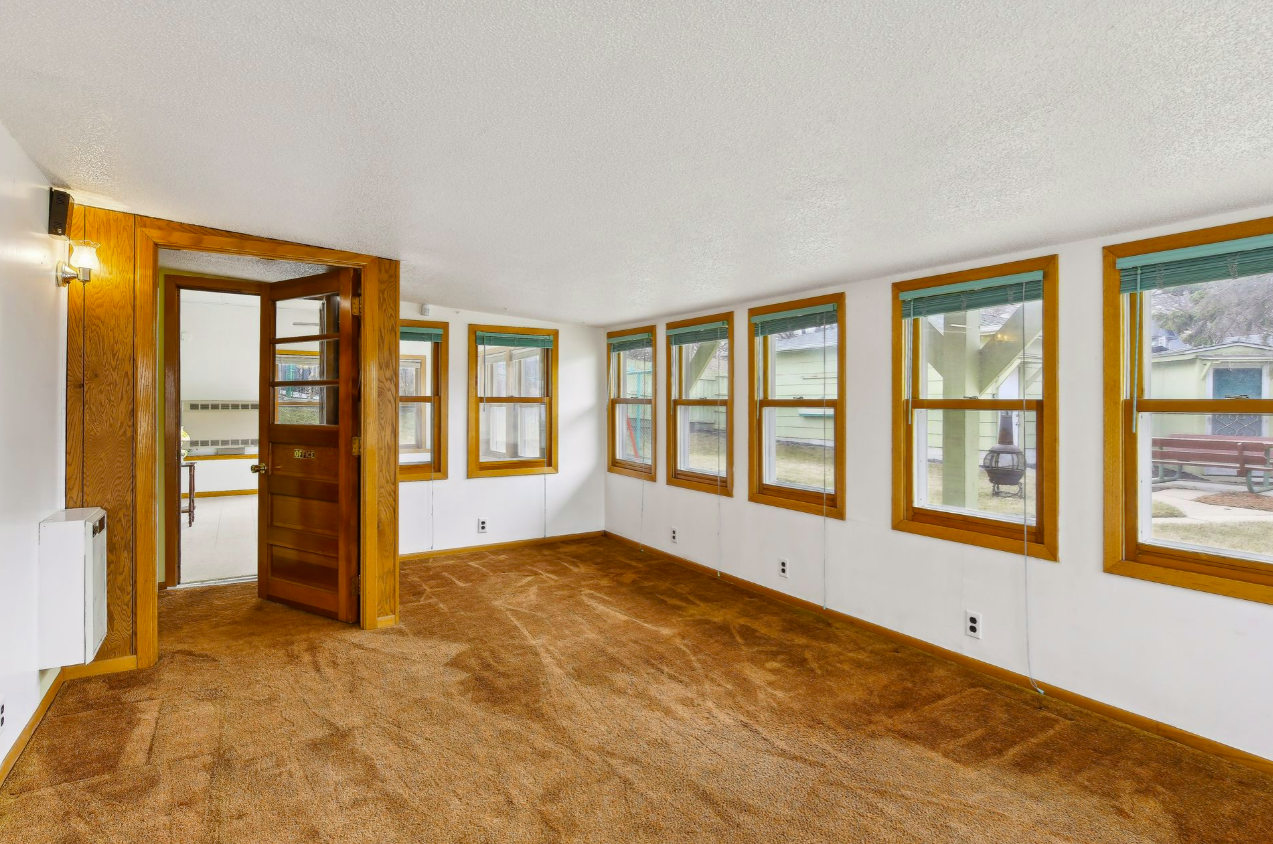 54 Manitoba Ave, Saint Paul MN  55117-5409 exterior