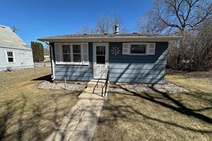 504 13th St SW - Photo 17