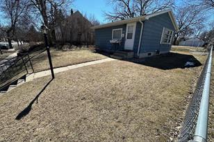 504 13th St SW - Photo 13