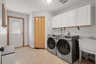 8968 Van Buren St NE - Photo 25
