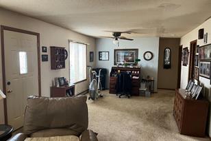 203 N Borud St - Photo 5