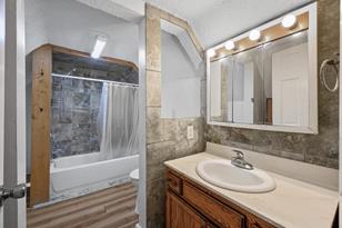 458 Sherburne Ave - Photo 13