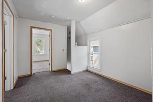 458 Sherburne Ave - Photo 17