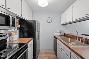 2800 Hamline Ave N - Photo 9