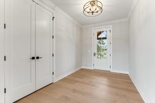 481 Summit Ridge - Photo 3