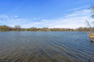 3327 Twin Lake Ct - Photo 53