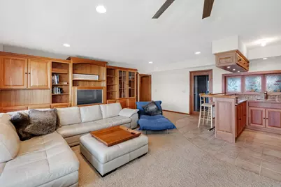 2179 River Road S, Saint Mary's Point, MN 55043 - Photo 25