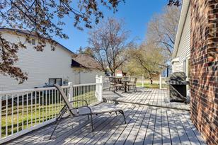 2051 Helmo Ave N - Photo 33
