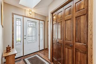 2051 Helmo Ave N - Photo 3