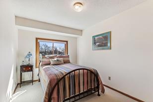 2051 Helmo Ave N - Photo 17