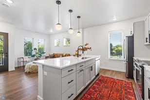 502 8th St S, Fargo,  58103 - Photo 11