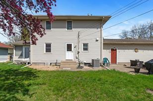 7609 Lee Ave N - Photo 39