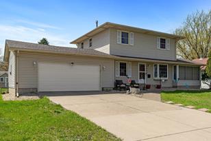 7609 Lee Ave N - Photo 3