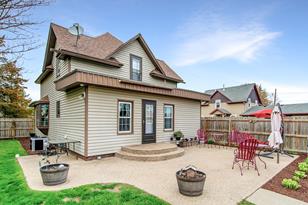 321 E 7th St - Photo 9