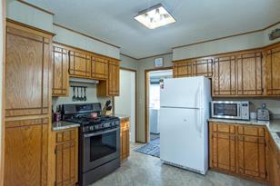 321 E 7th St - Photo 15