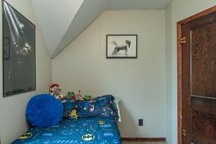 321 E 7th St - Photo 41