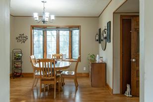 321 E 7th St - Photo 21