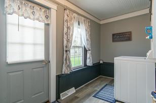 321 E 7th St - Photo 33