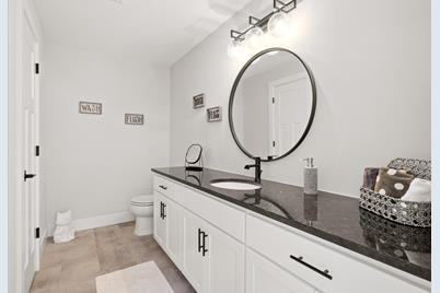 4927 Parkside Circle, Eagan, MN 55123 - Photo 29