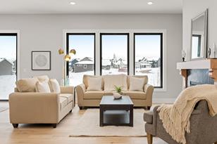 4927 Parkside Cir, Eagan, MN 55123 - Photo 5