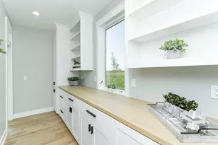 2630 Scenic Point Dr SW, Rochester, MN 55902 - Photo 17