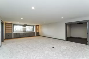 2630 Scenic Point Dr SW, Rochester, MN 55902 - Photo 37