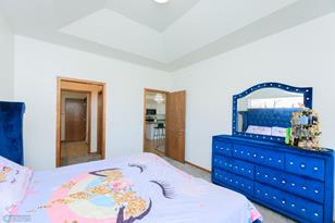 910 41st Ave S - Photo 17